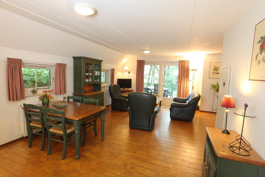 Natuurpark De Witte Bergen Hotel Rouveen Room photo